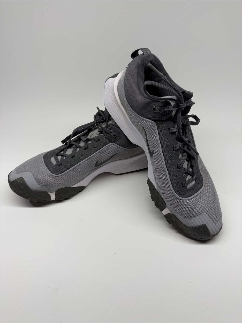 Nike Air Diamond Varsity Men’s Wolf Gray and Black Athletic Sneakers